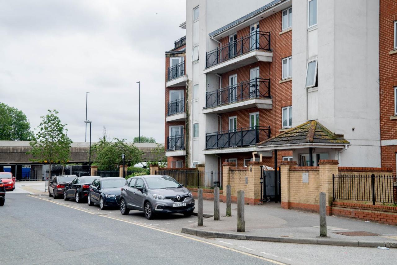 Jb Apartments, Fully Equiped Ground Floor Apartment Abbey Wood Exterior foto